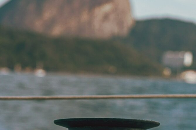 Brunch & Sunset Cruise with Capirinha in Rio - Brunch-Style Bites and Capirinha: the food-and-drinks part that matters