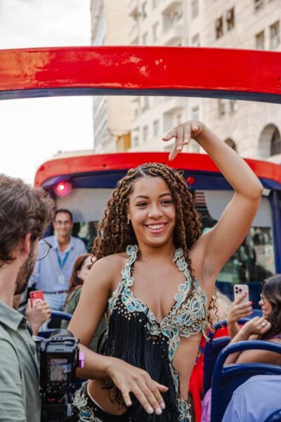Hop-ON Hop-OFF Sightseeing Bus in Rio de Janeiro - Rio Samba Bus - The ride itself: upper deck sun, audio setup, and comfort tips