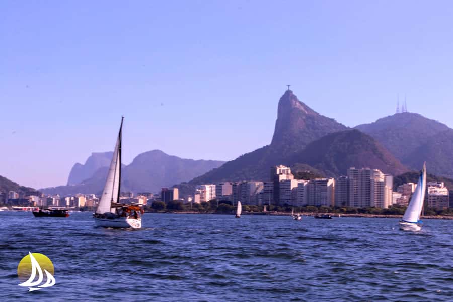 Morning Sailing Tour in Rio - Crew Attention and the English Guide Advantage