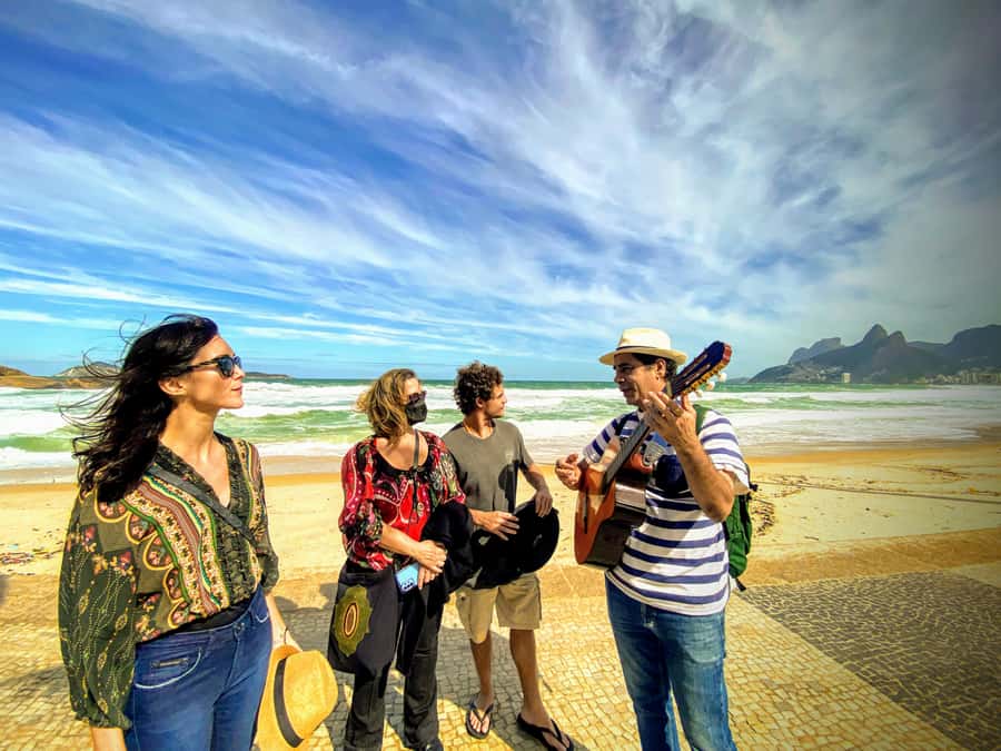 Rio de Janeiro: Bossa Nova Walking Tour with Guide - The guide’s role: history told with instruments in hand
