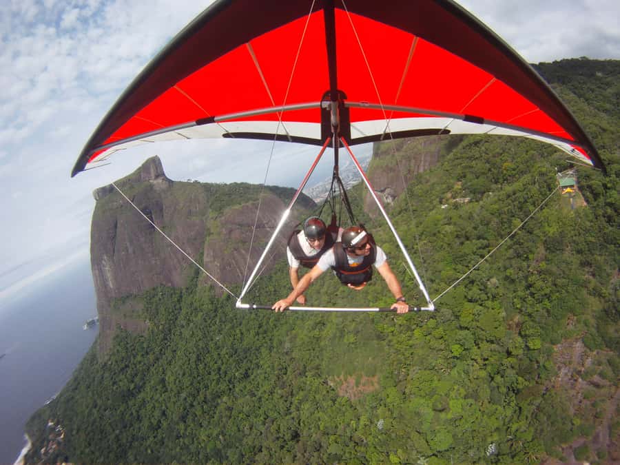 Rio de Janeiro: Hang Gliding Adventure - Timing, meeting point, and the real-world waiting game