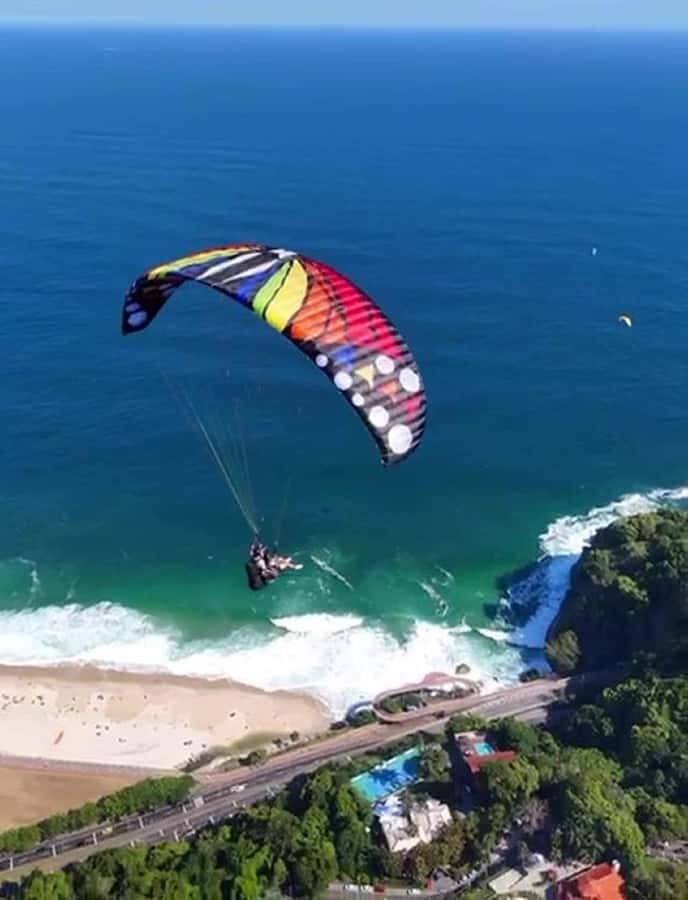 Rio de Janeiro: Hang Gliding or Paragliding Flight - Who’s flying you and how tandem instruction feels in practice