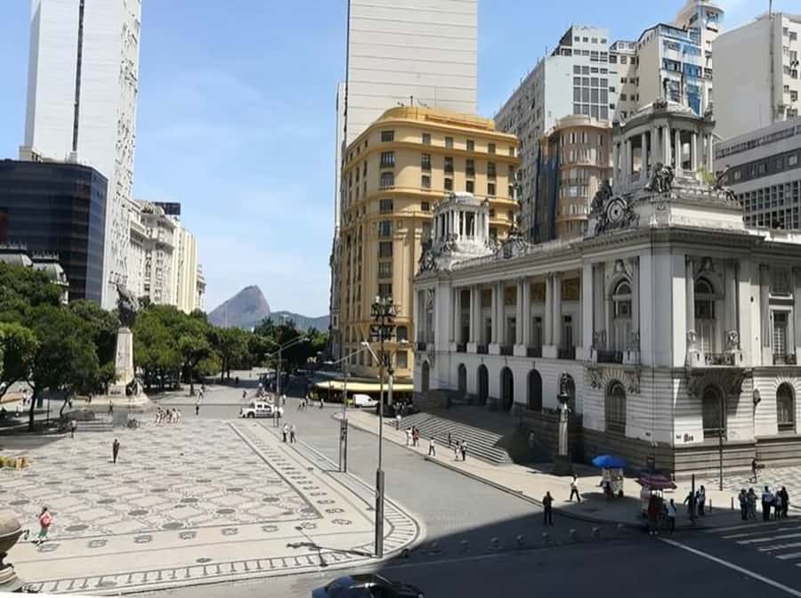 Rio de Janeiro : Must-See Sites Walking Tour With A Guide - Centro, Rio de Janeiro: Turning Streets Into a Timeline