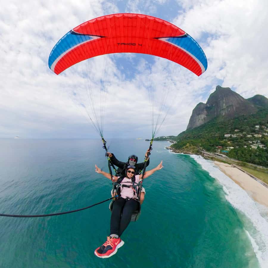 Rio de Janeiro : Paragliding Tandem Flights over Rio - What you’ll actually see above Rio (and why it feels special)
