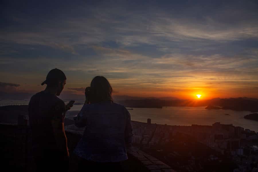 Rio de Janeiro: Private Sunrise Tour at Mirante Dona Marta - Why Mirante Dona Marta Sunrise Feels Different Than Corcovado Daytime