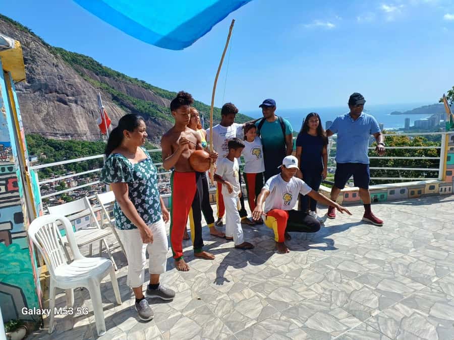 Rio de Janeiro: Rocinha Favela Walking Tour with Local Guide - Safety and respect: how the tour keeps it comfortable for everyone