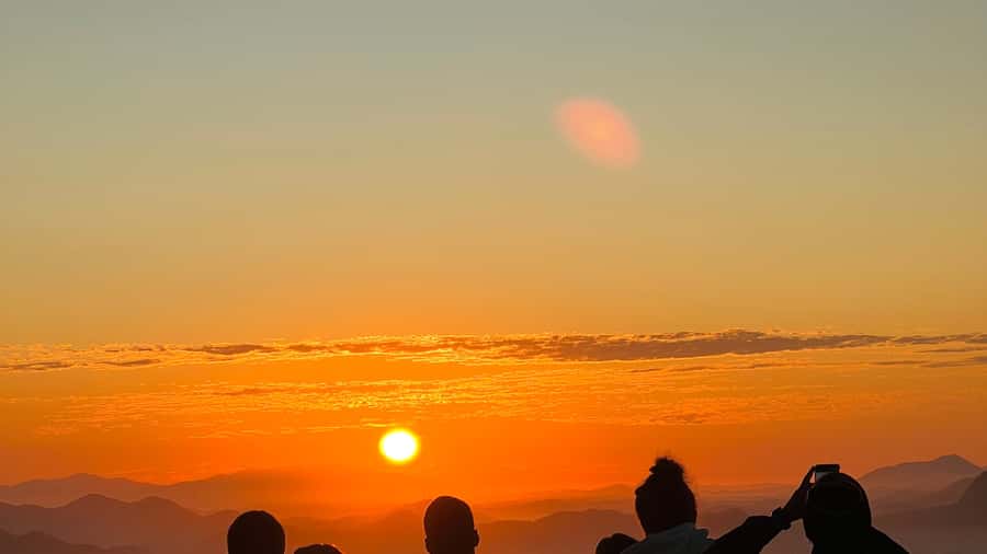 Rio de Janeiro: Sunrise Lookout and Christ the Redeemer Tour - Christ the Redeemer: Early Entry, Better Photos, and a Guide Who Sets You Up