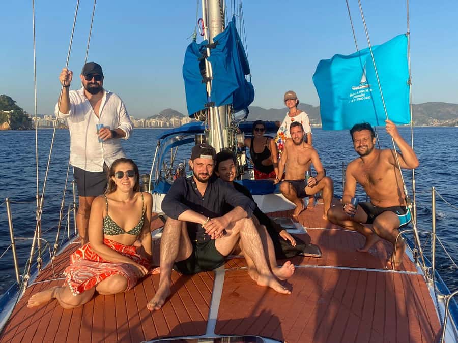 Rio de Janeiro: Sunset Sailboat Tour with Open Bar - Group Size, Comfort, and What to Expect on Board