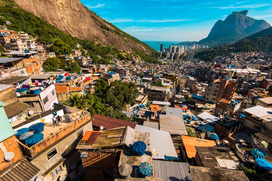 Rio: Favela Walking Tour of Rocinha with a Resident Guide - Craft Fair, Street Markets, And The Art You Can Hold