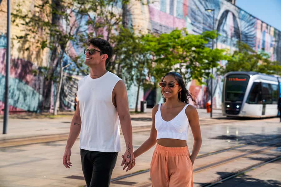 Rio: Olympic Boulevard, AquaRio and Museum of Tomorrow Tour - Rio’s Olympic Boulevard: modern port sights before the big attractions