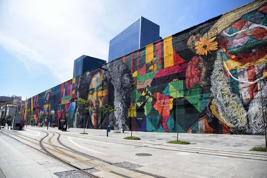 Rio: Olympic Boulevard, Museum of Tomorrow & History Tour - Start at Valongo Wharf: UNESCO Context Before the Photos