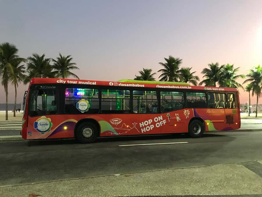 Rio Samba Bus: hop-on hop-off city tour in Rio de Janeiro - Back to the South Zone: Lagoa, Flamengo Museum, Garcia Dávila, and Ipanema
