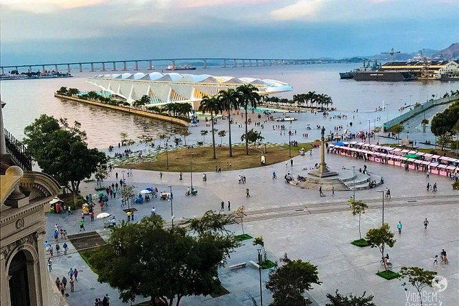 Rio Street Art Tour - Botafogo at the finish: stories you can walk away with