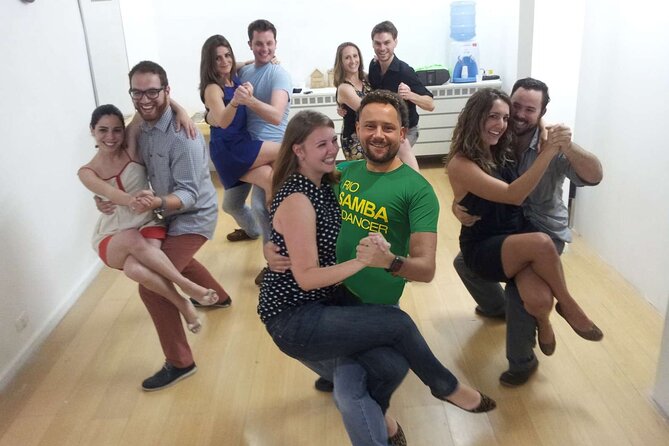 Samba Class in Copacabana - The Group Energy: Solo, Couples, and Mixed Levels