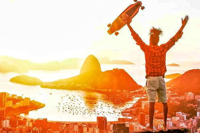 Tour to Mirante Dona Marta at sunrise with guide and photos! - The Walk to Mirante Dona Marta: Staircase Access and Comfort Reality