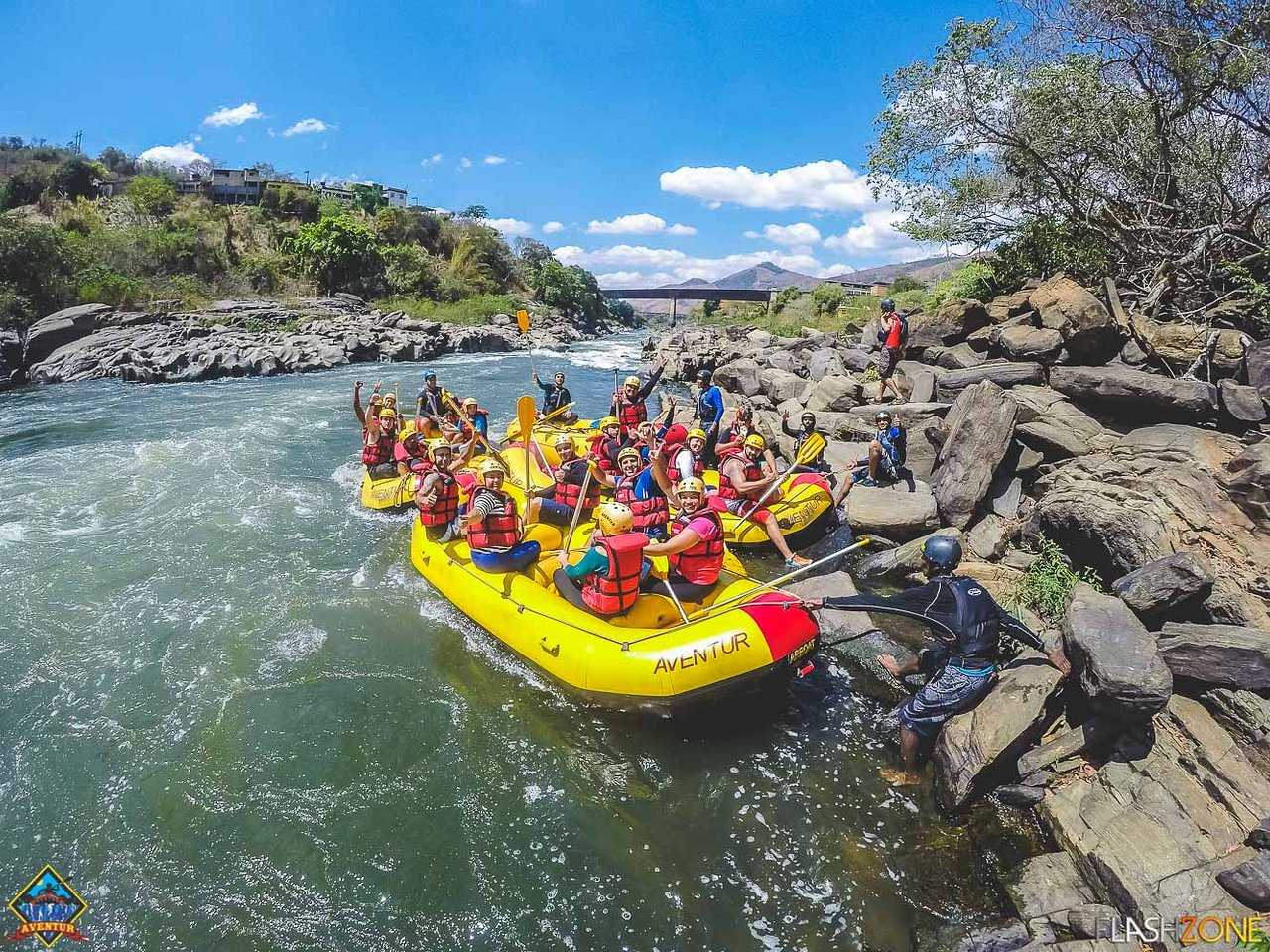 Rafting En El Río Paraíba Do Sul: Emocionantes Rápidos En La Selva Tropical